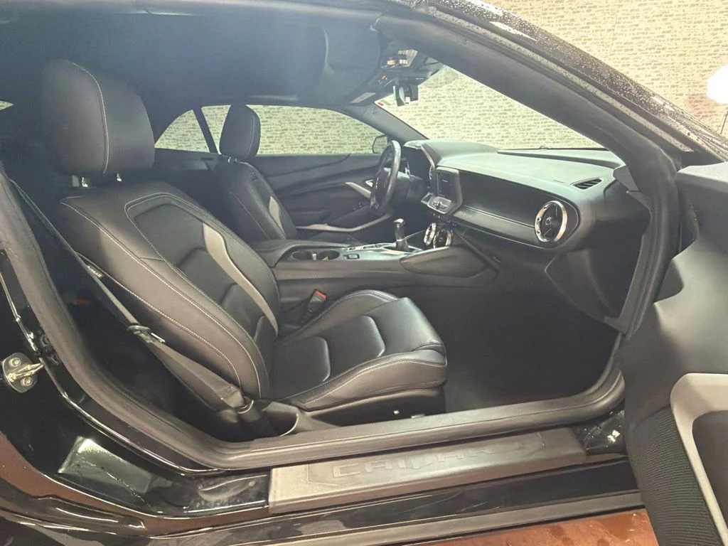 Used 2023 Black Chevrolet 2LT image 11