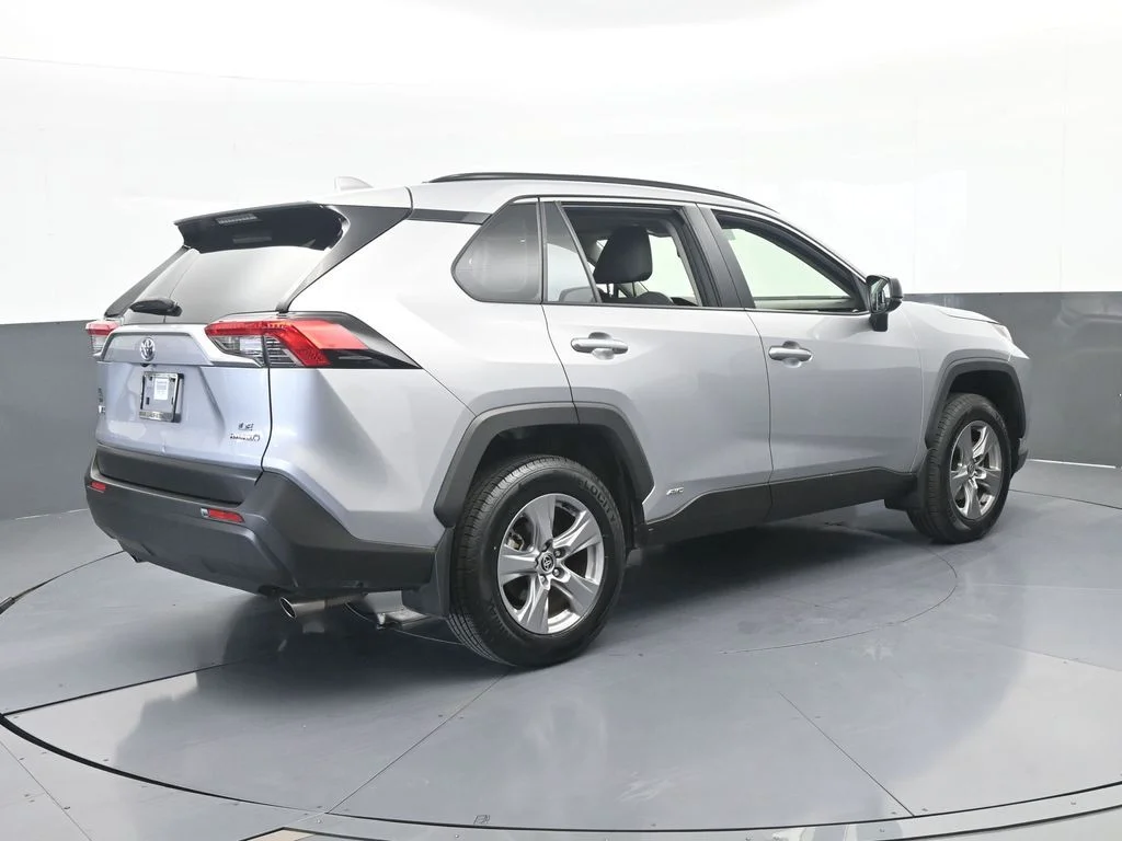 Used 2024 Silver Sky Metallic Toyota LE image 6