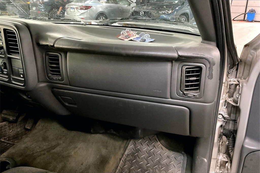 2004 CHEVROLET SILVERADO - Image 15