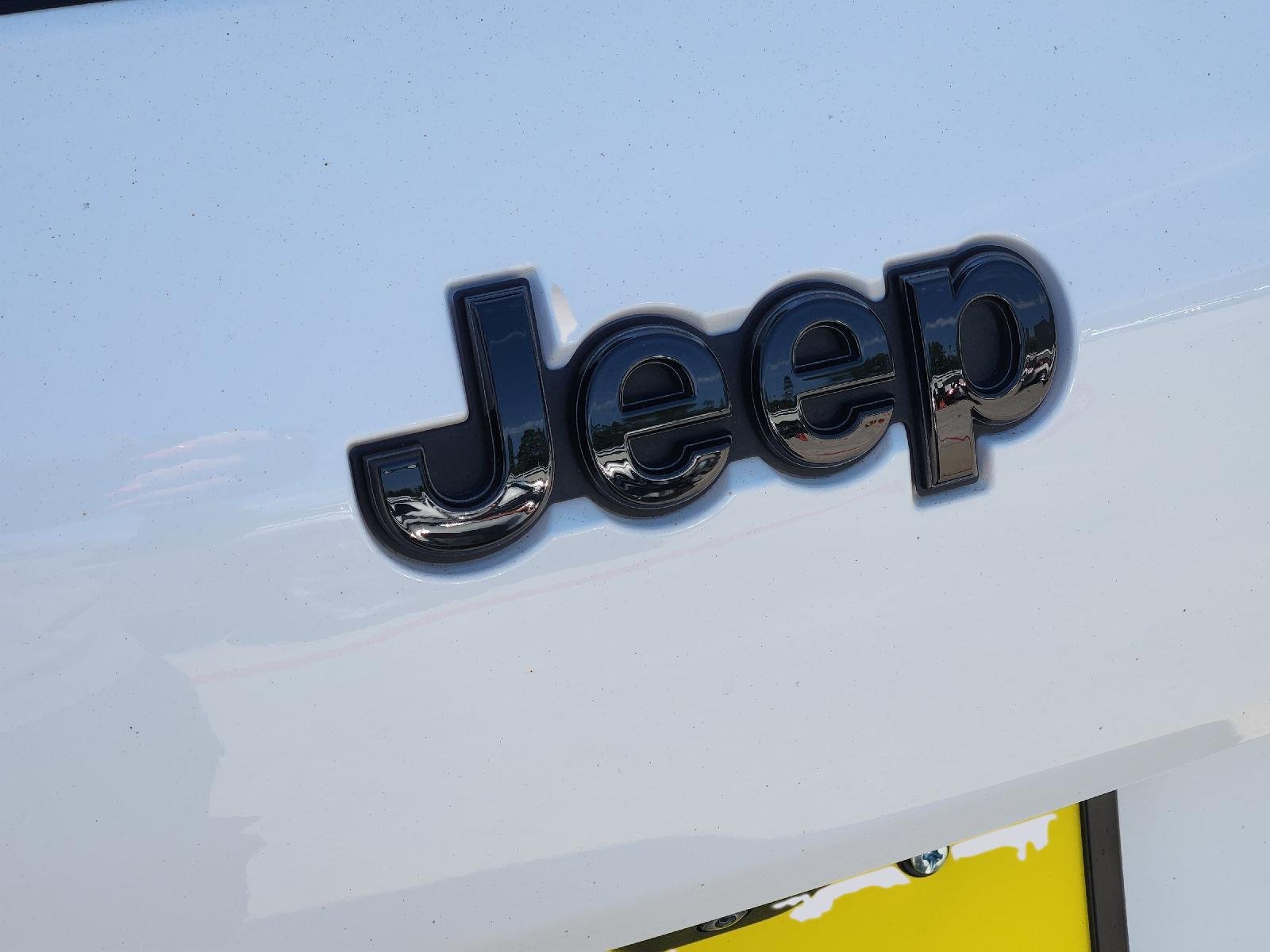 2023 Jeep Grand Cherokee L photo 12 of 34