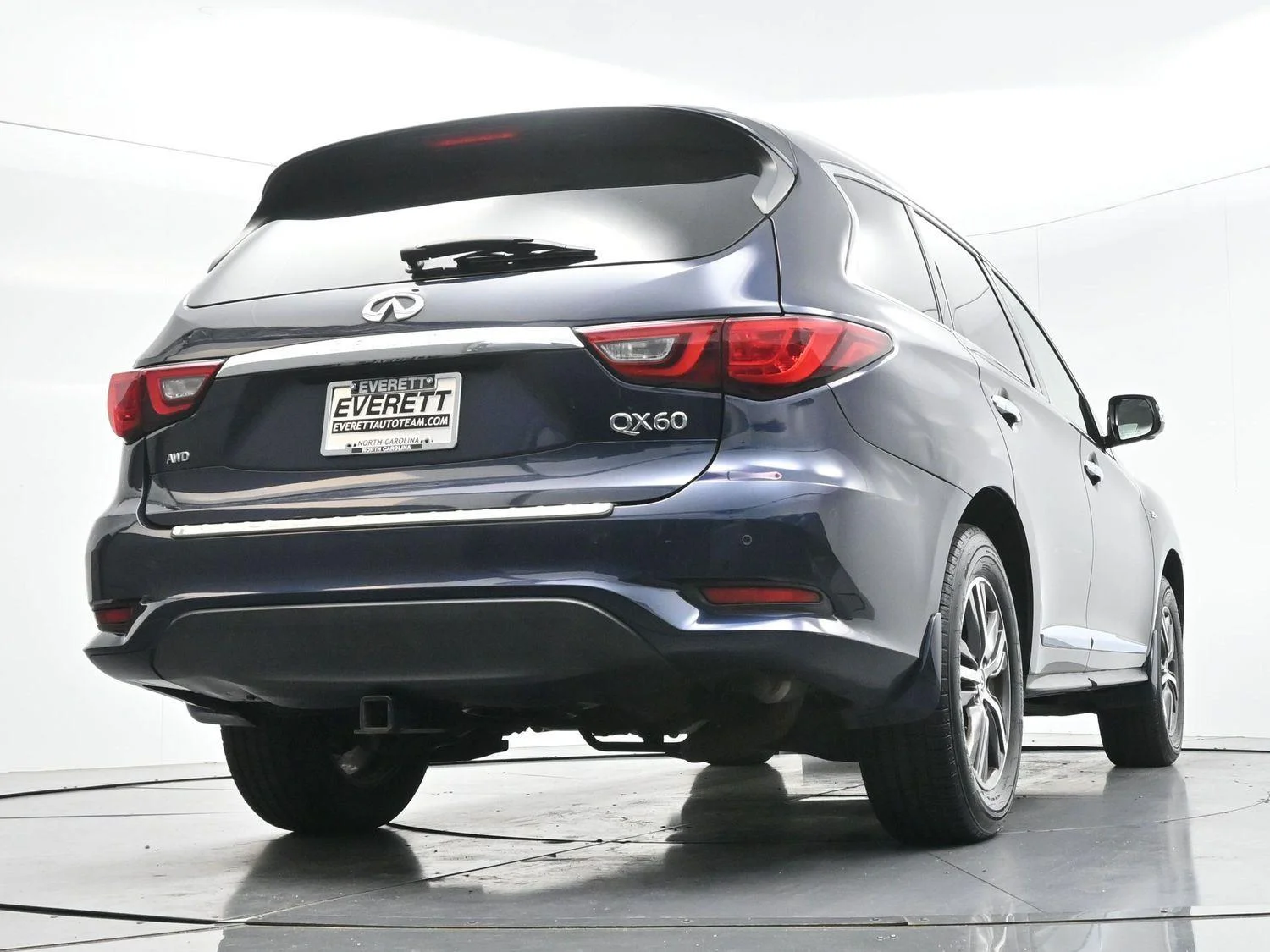 Used 2019 Hermosa Blue INFINITI LUXE image 46