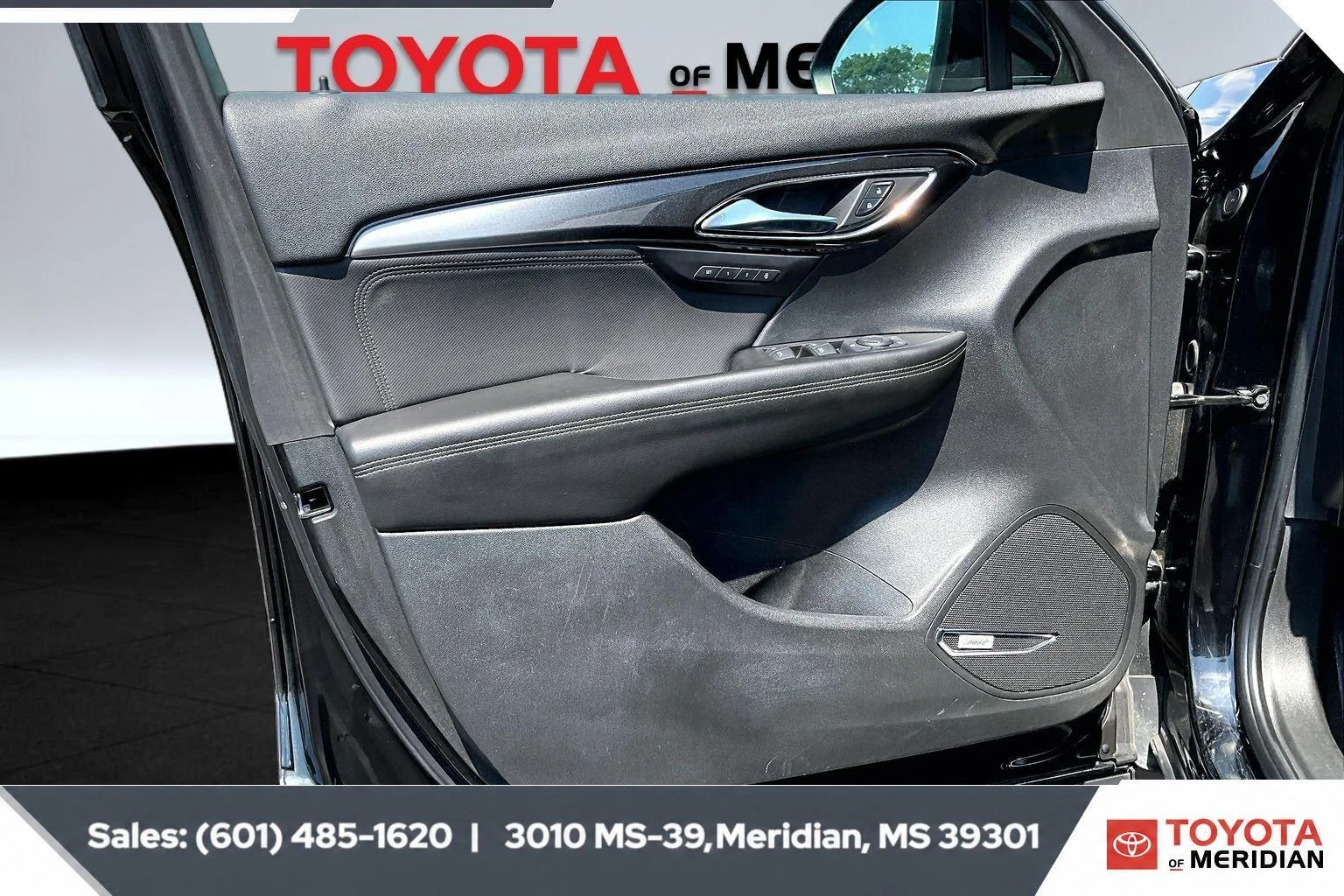 Used 2024 black Buick Preferred image 17