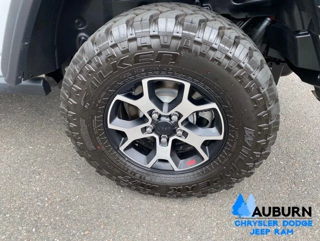 Used 2021 White Jeep Unlimited Rubicon image 12