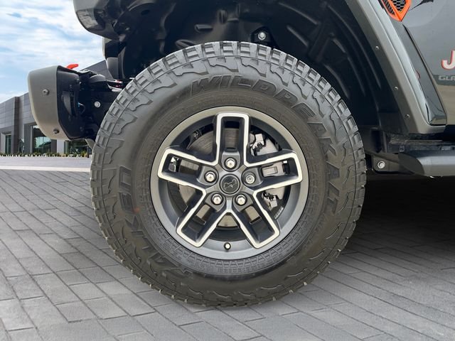 Used 2025 Black Jeep Mojave image 9