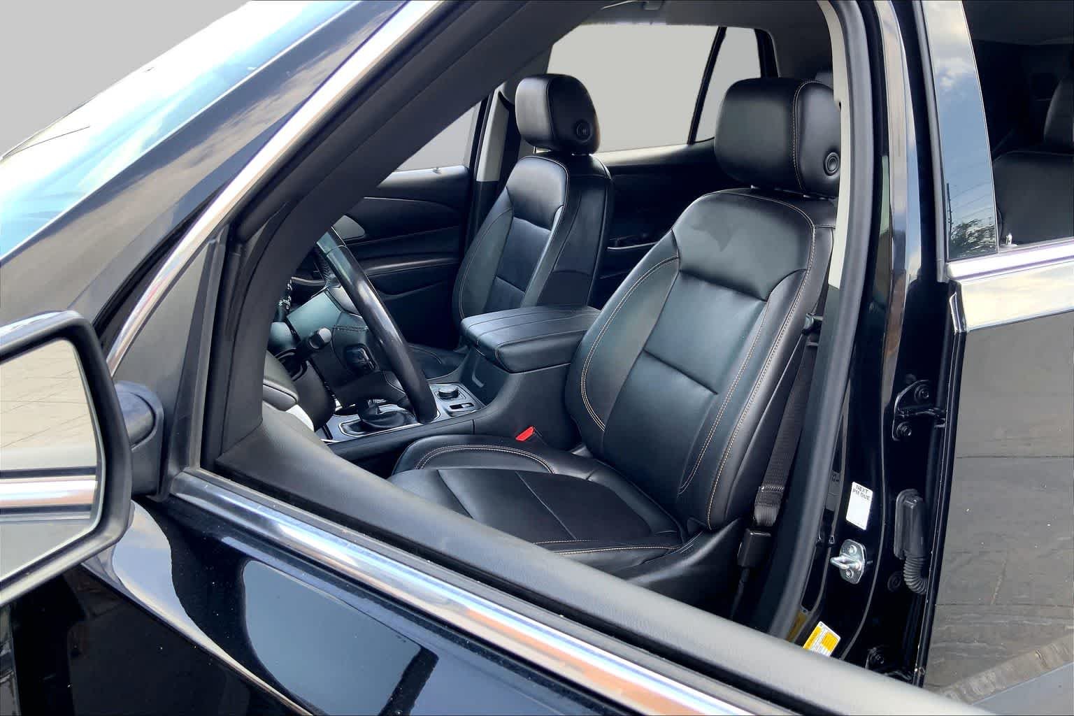 Used 2021 Mosaic Black Metallic Chevrolet LT Leather image 8