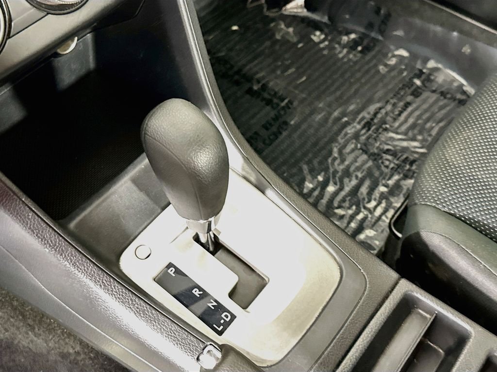Used 2015 Dark Gray Metallic Subaru 2.0i image 17