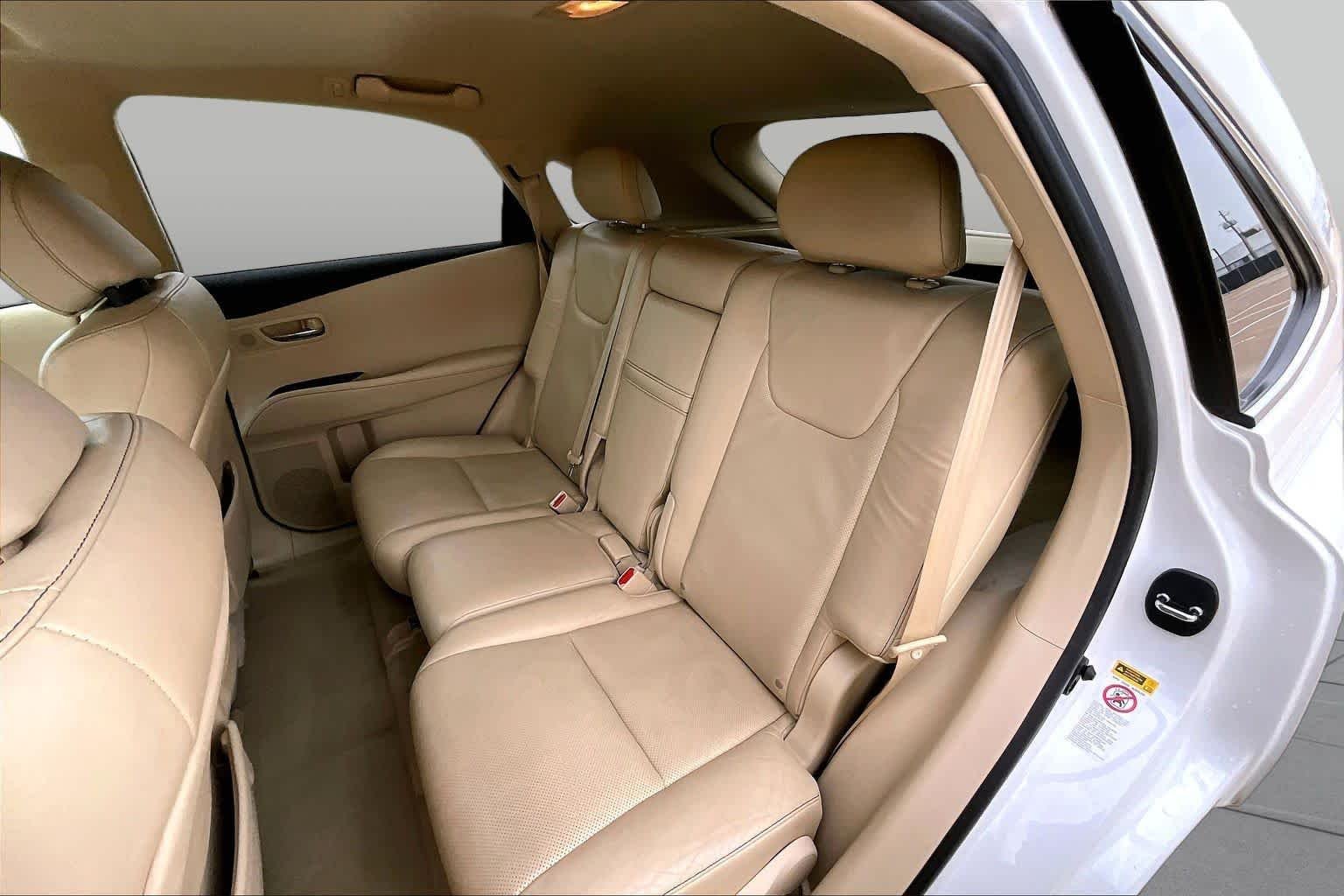 Used 2015 Starfire Pearl Lexus  image 21