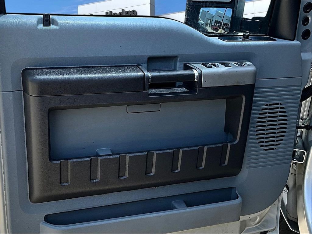 Used 2014 Silver Ford XLT image 22