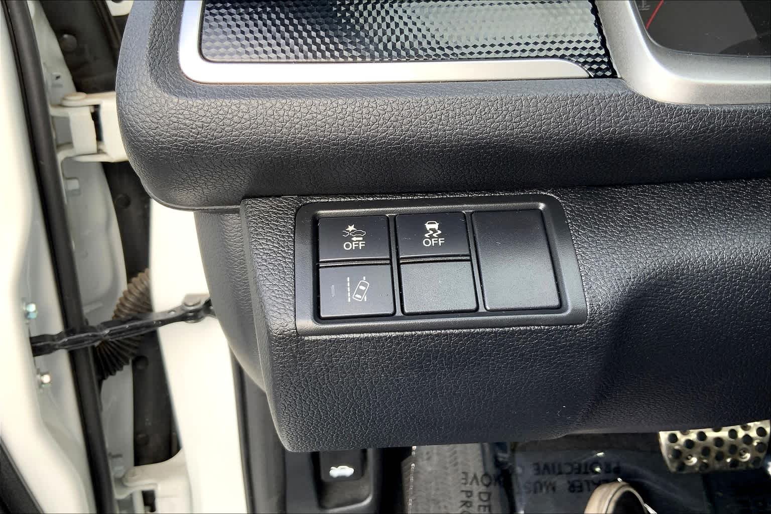 Used 2019 Platinum White Pearl Honda Sport image 34