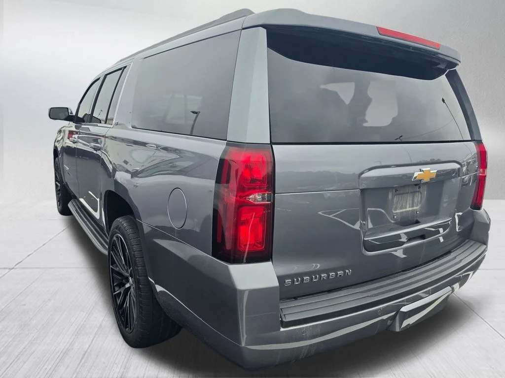 Used 2018 Gray Chevrolet LT image 9