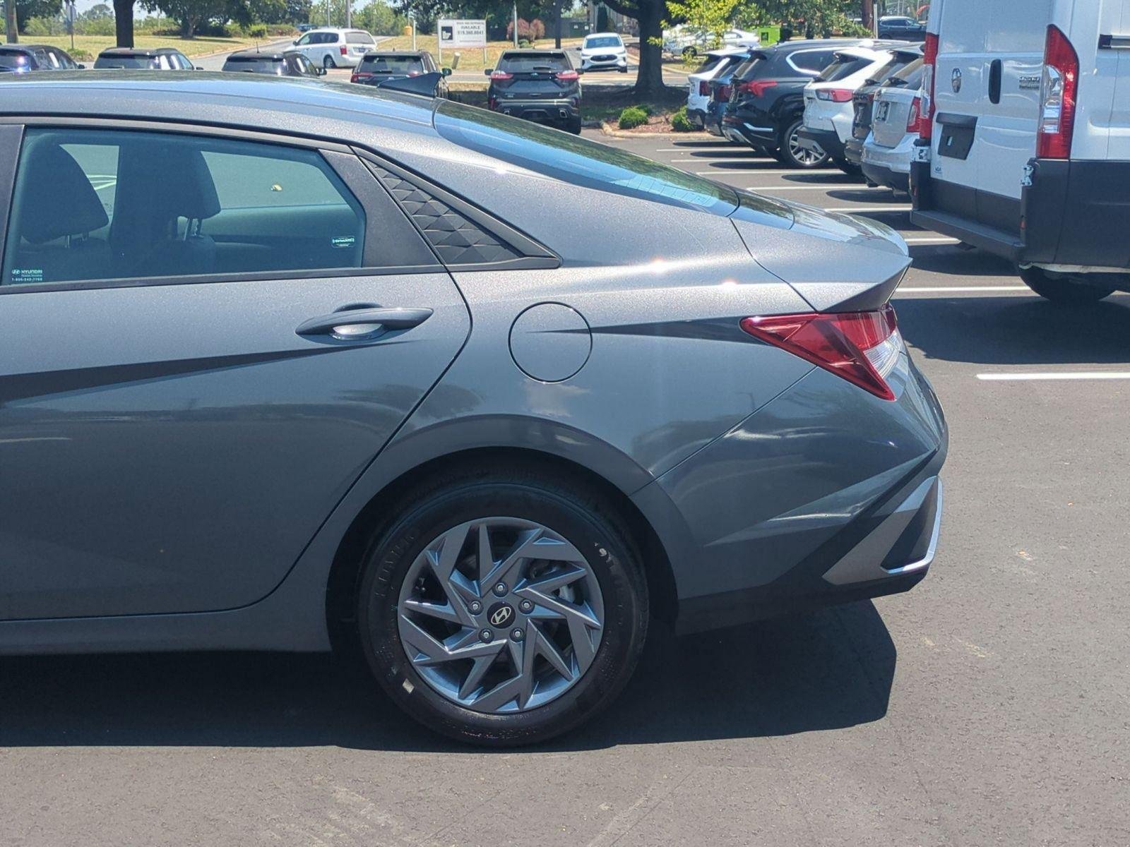 Used 2024 Ecotronic Gray Hyundai SEL image 22
