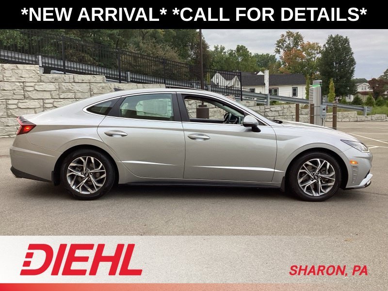 Used 2021 Silver Hyundai SEL image 9