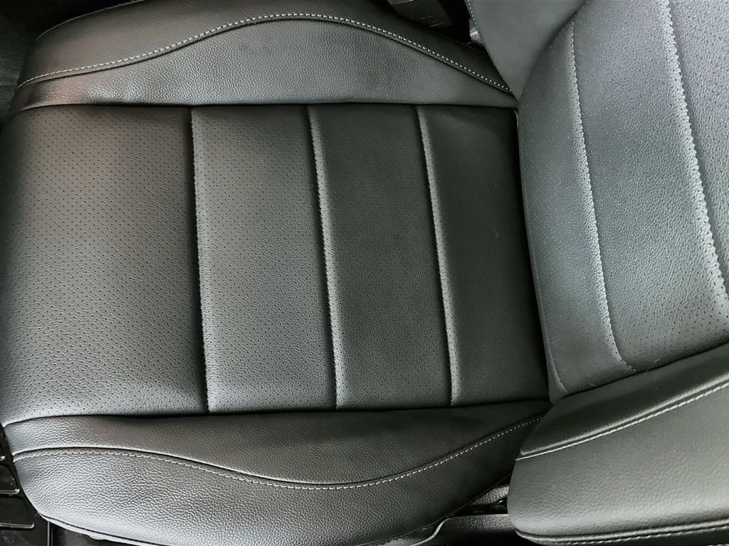 Certified Used 2025 White Mercedes-Benz GLE 450 image 20