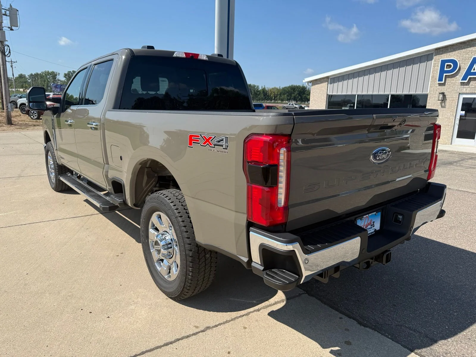 New 2026 Marsh Gray Ford F-350® Lariat® image 5