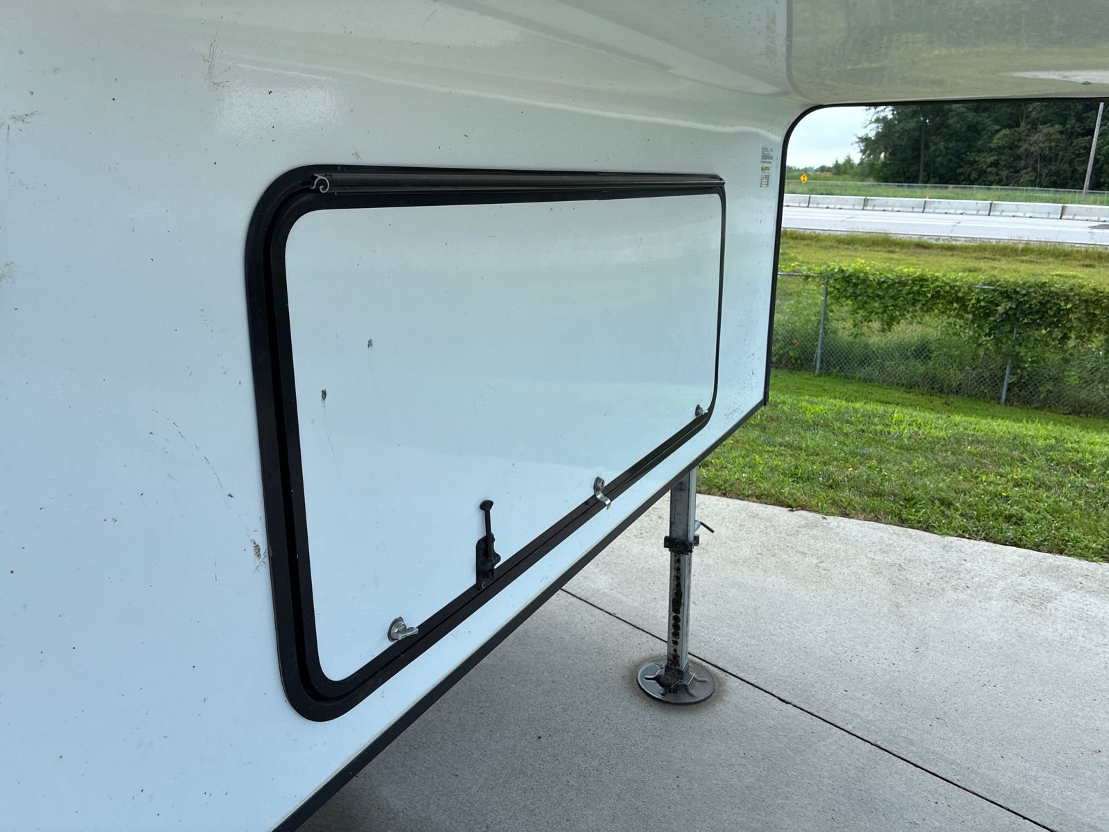 Used 2020 White DURANGO  image 13