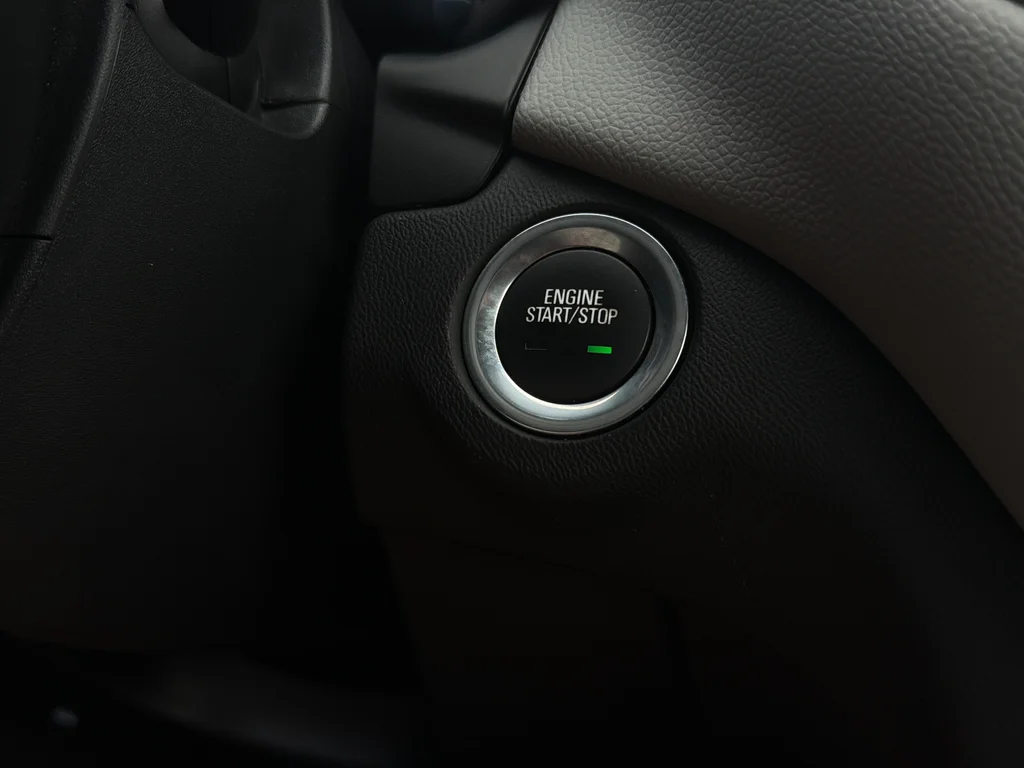 Used 2020 Pacific Blue Metallic Chevrolet LT image 15