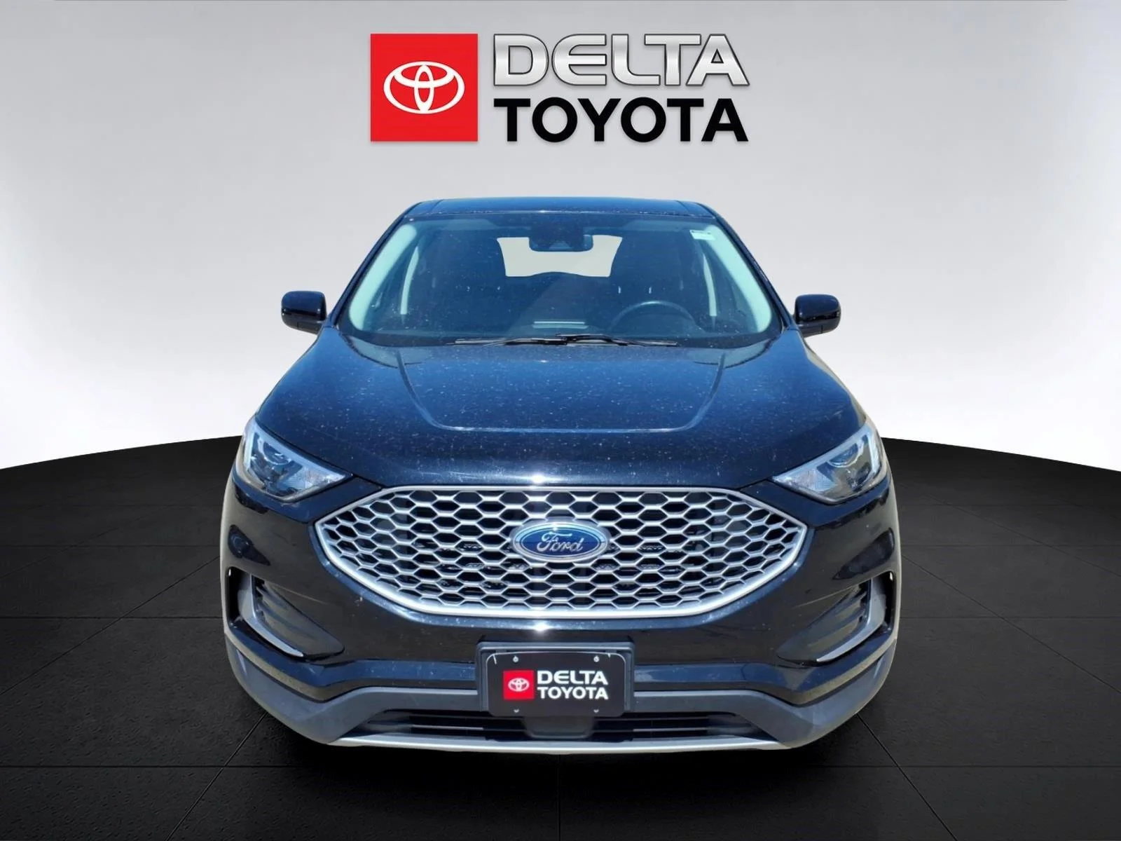 Used 2024 Agate Black Ford SEL image 8
