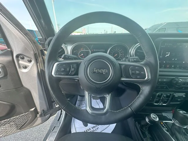 Used 2019 Silver Jeep Unlimited Sahara image 16