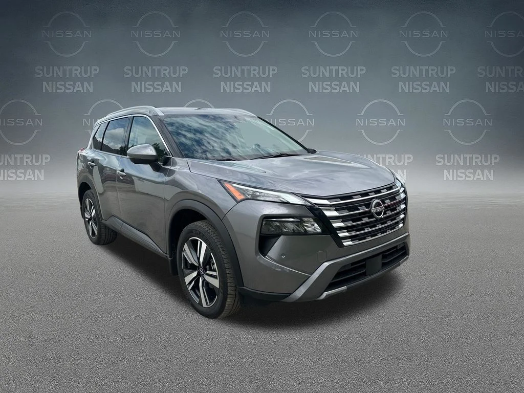 Used 2025 Gray Nissan SL image 43