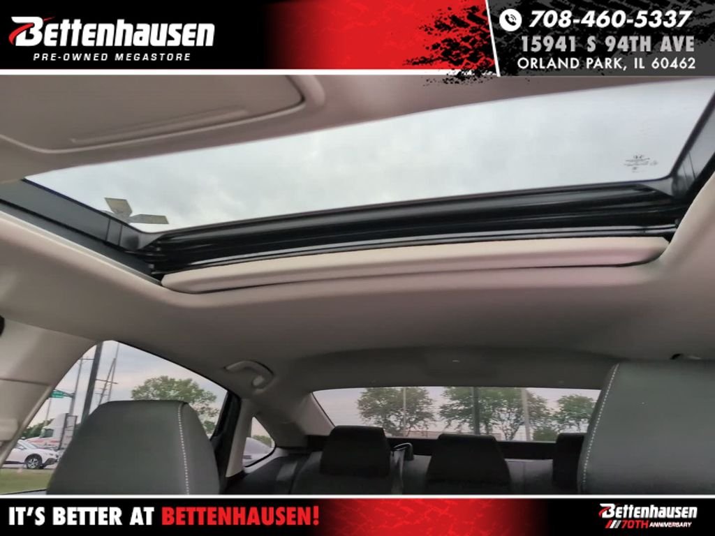 Used 2025 Gray Honda SE image 27