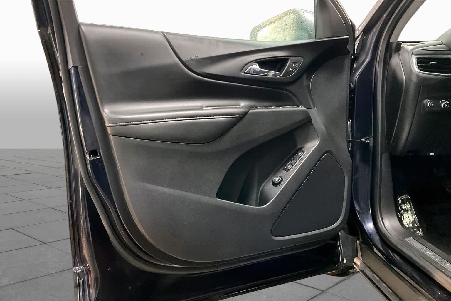 Used 2020 Midnight Blue Metallic Chevrolet Premier image 22