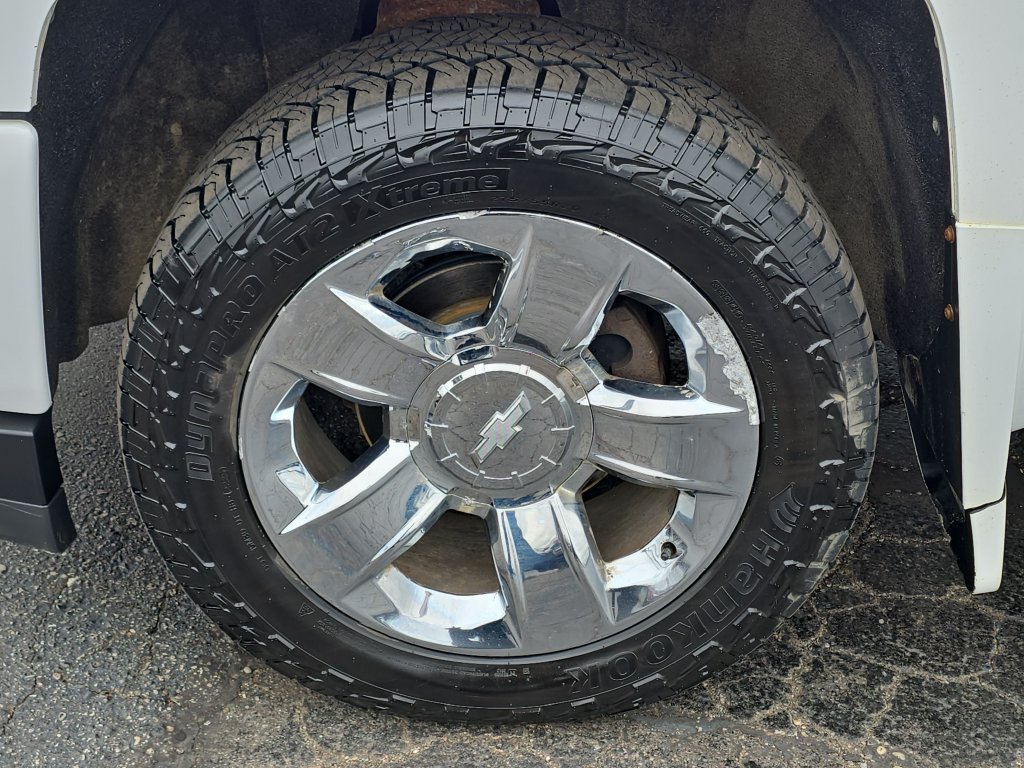 Certified Used 2017 SUMMIT WHITE Chevrolet LTZ image 34