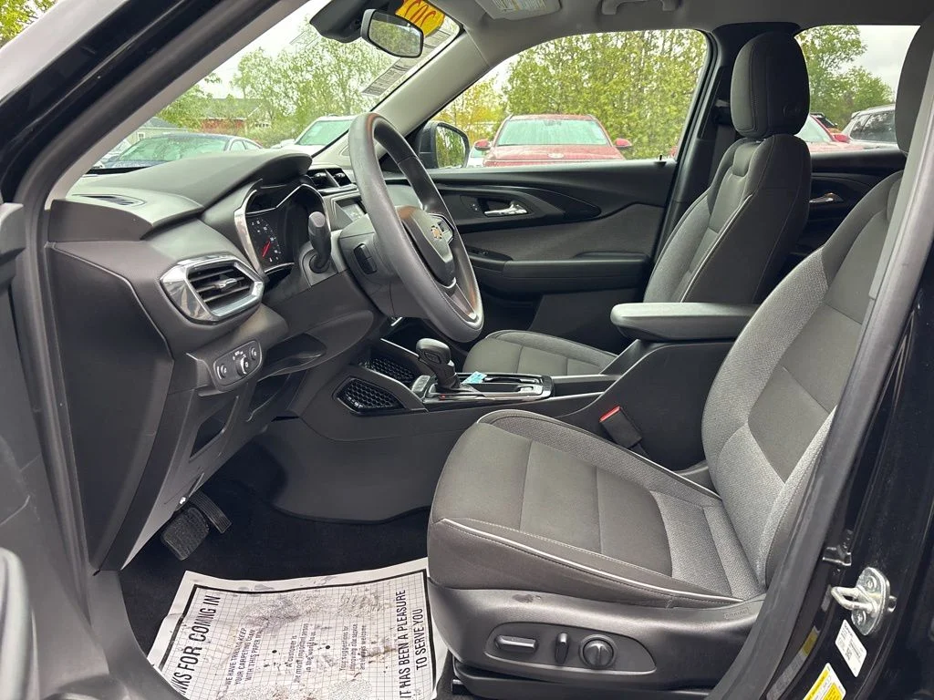 Used 2021 Black Chevrolet LT image 13