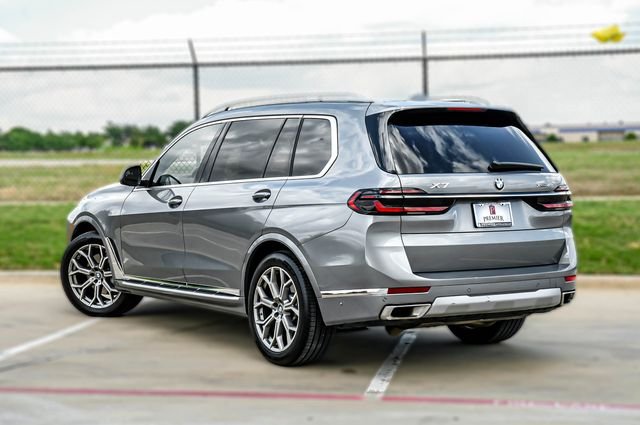Used 2024 Gray BMW xDrive40i image 15