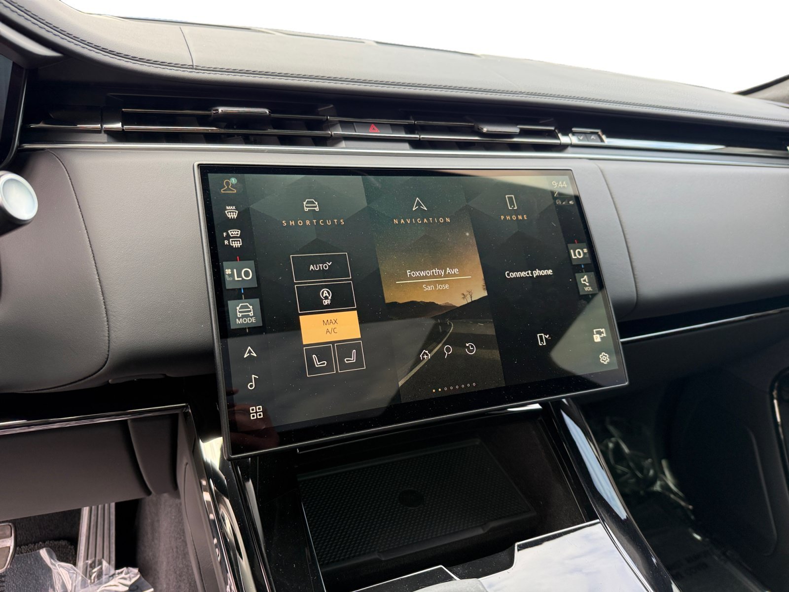 Used 2025 Black Land Rover Autobiography image 12