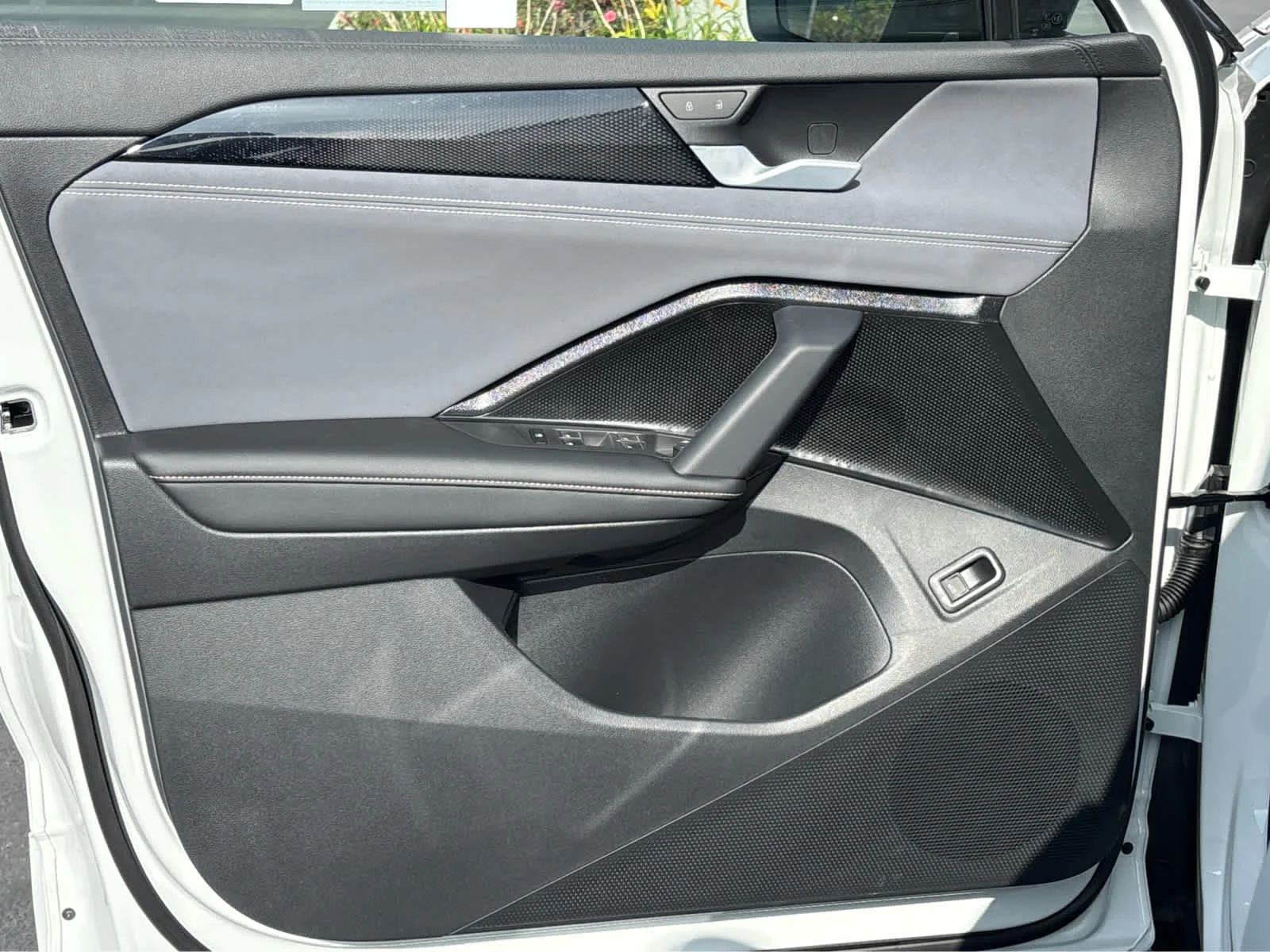 New 2026 OPAL WHITE Volkswagen SE R-Line Black image 12