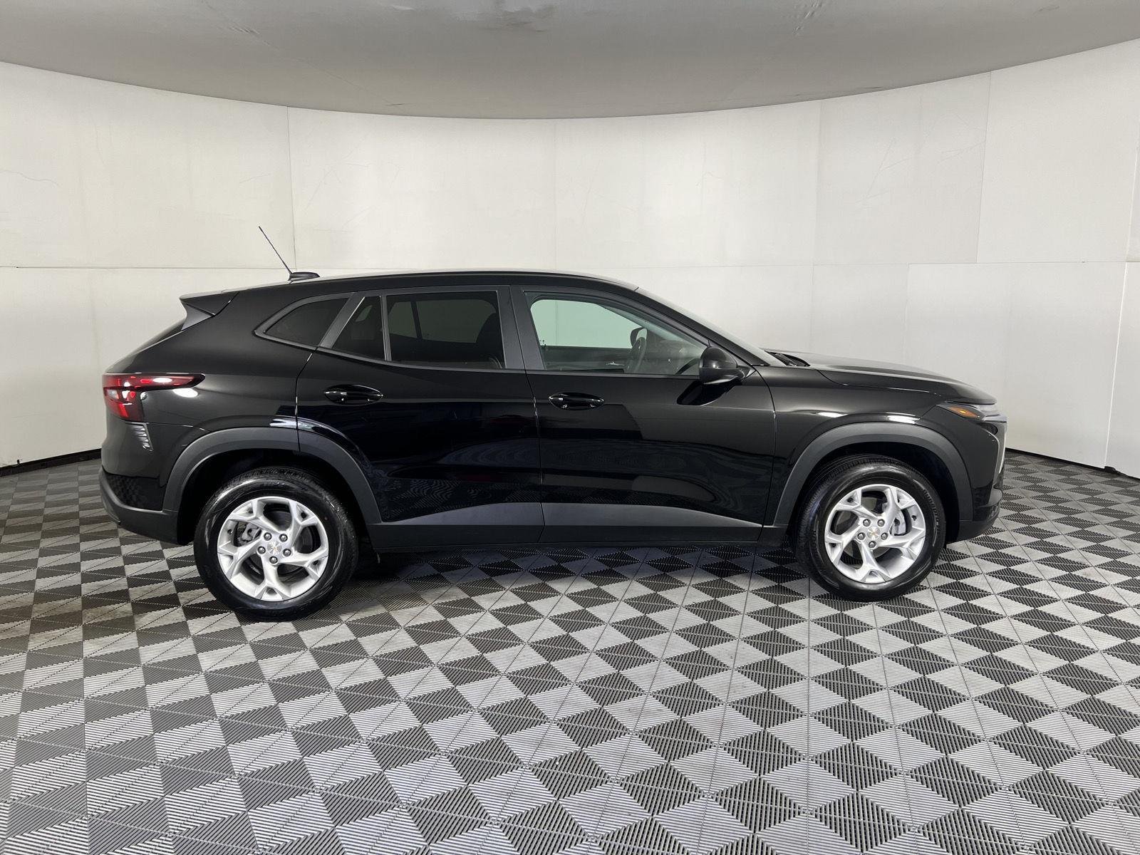 Used 2025 Mosaic Black Metallic Chevrolet LS image 8