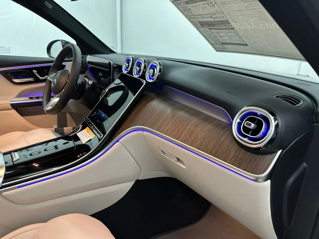 New 2027 Gray Mercedes-Benz GLC 300 image 25