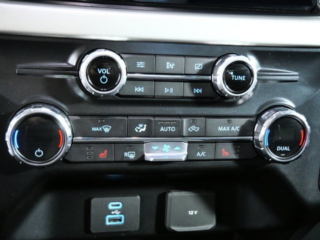 Certified Used 2021 Blue Ford XLT image 24