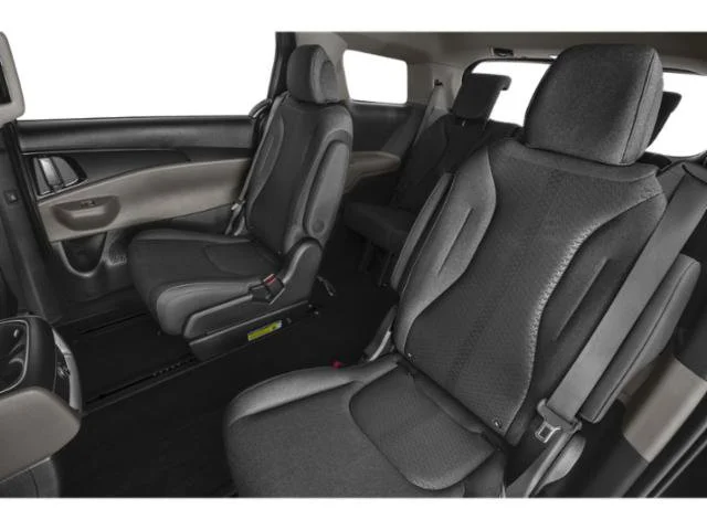 New 2027 Ceramic Silver Kia LX image 15