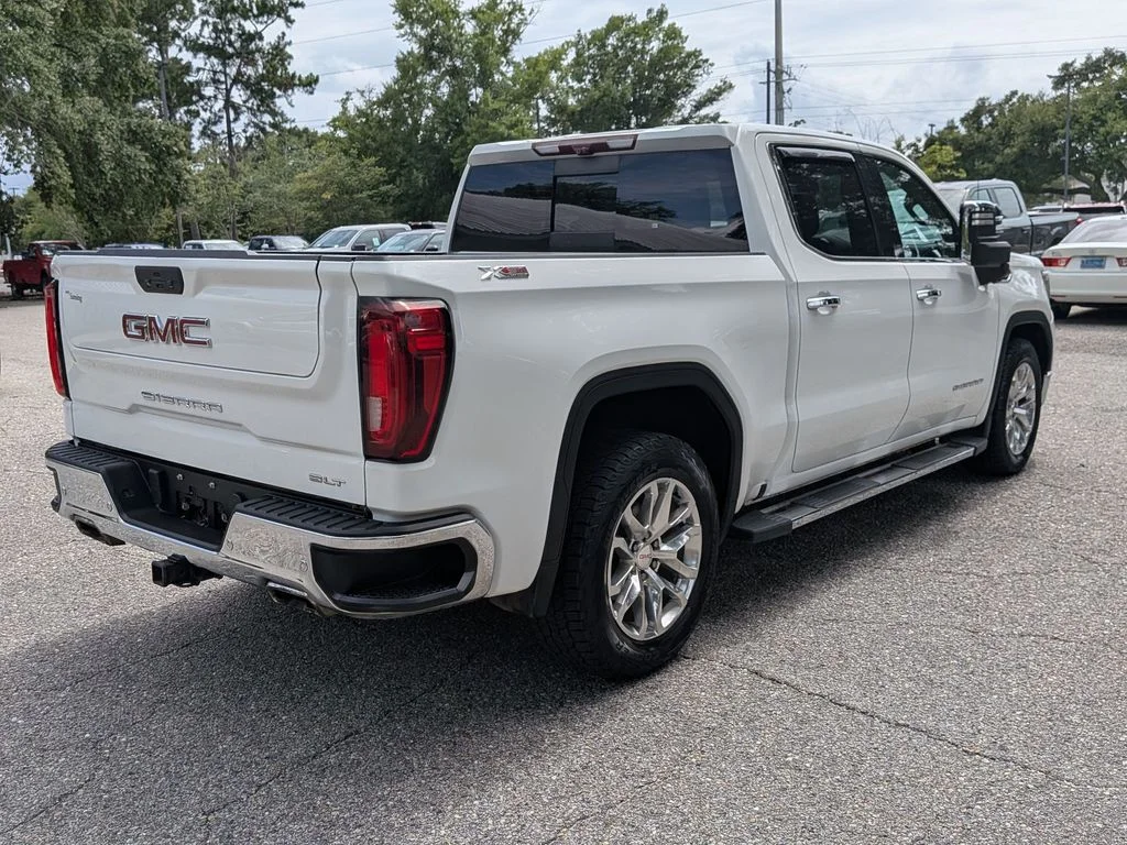 Used 2021 White GMC SLT image 5