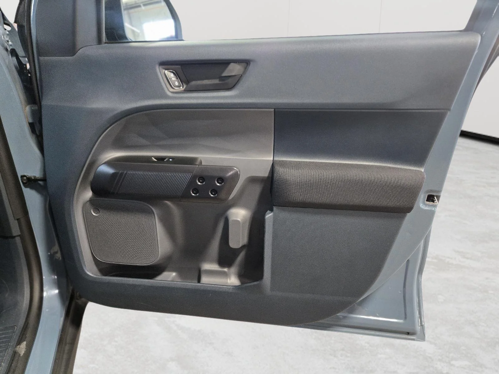 Used 2023 Area 51 Ford XL image 47
