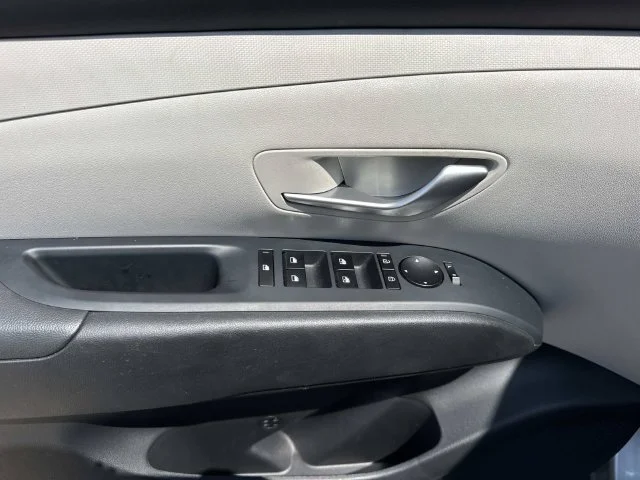 Used 2025 Silver Hyundai SEL image 42