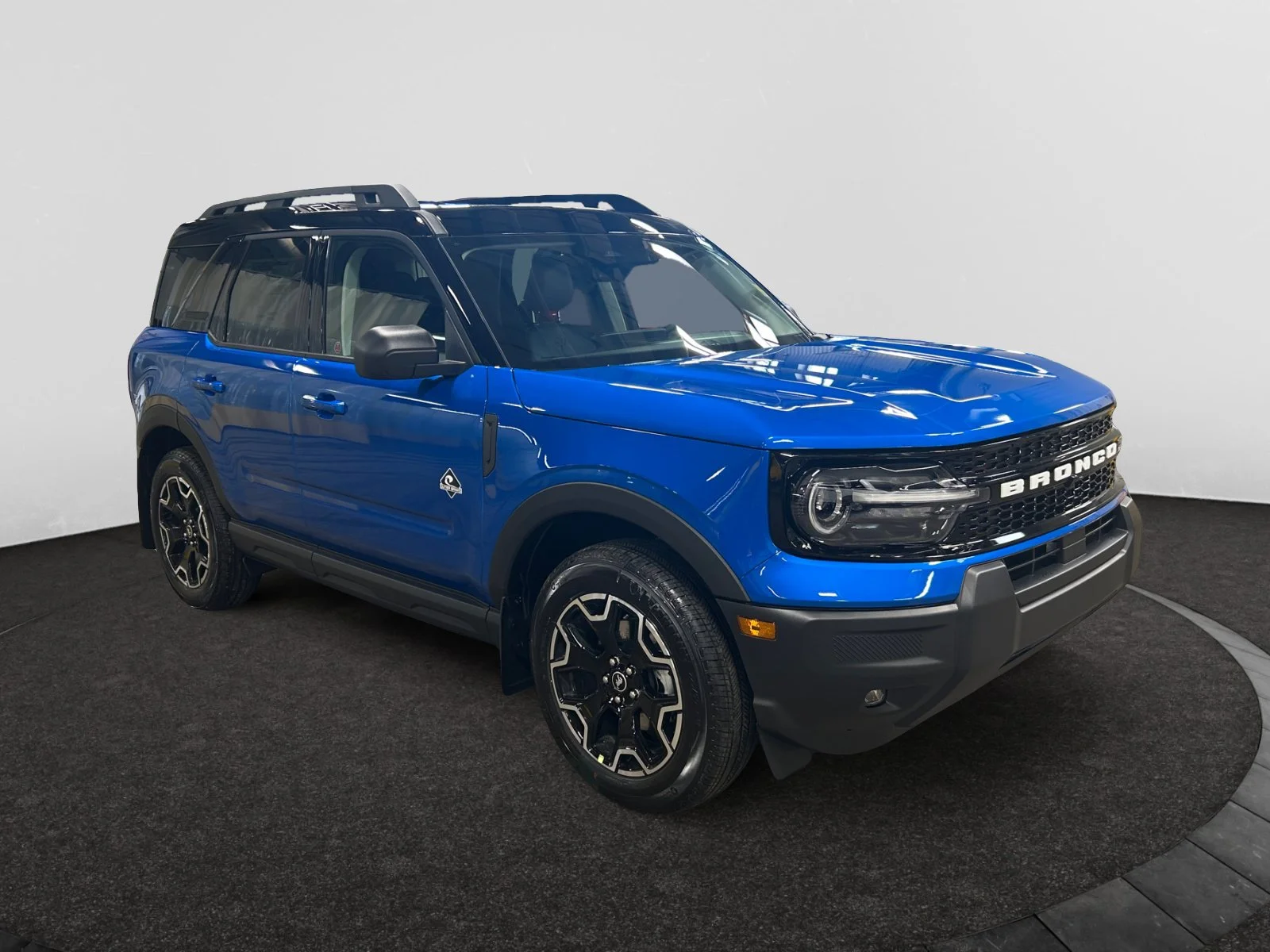 New 2026 Velocity Blue Metallic Ford Outer Banks image 7