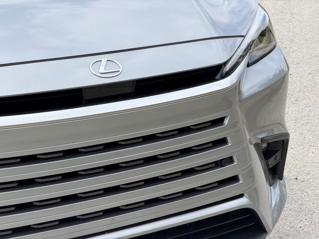 2025 Lexus TX Base - Photo 10