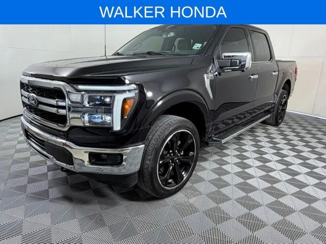 Used 2025 Black Ford Lariat image 2