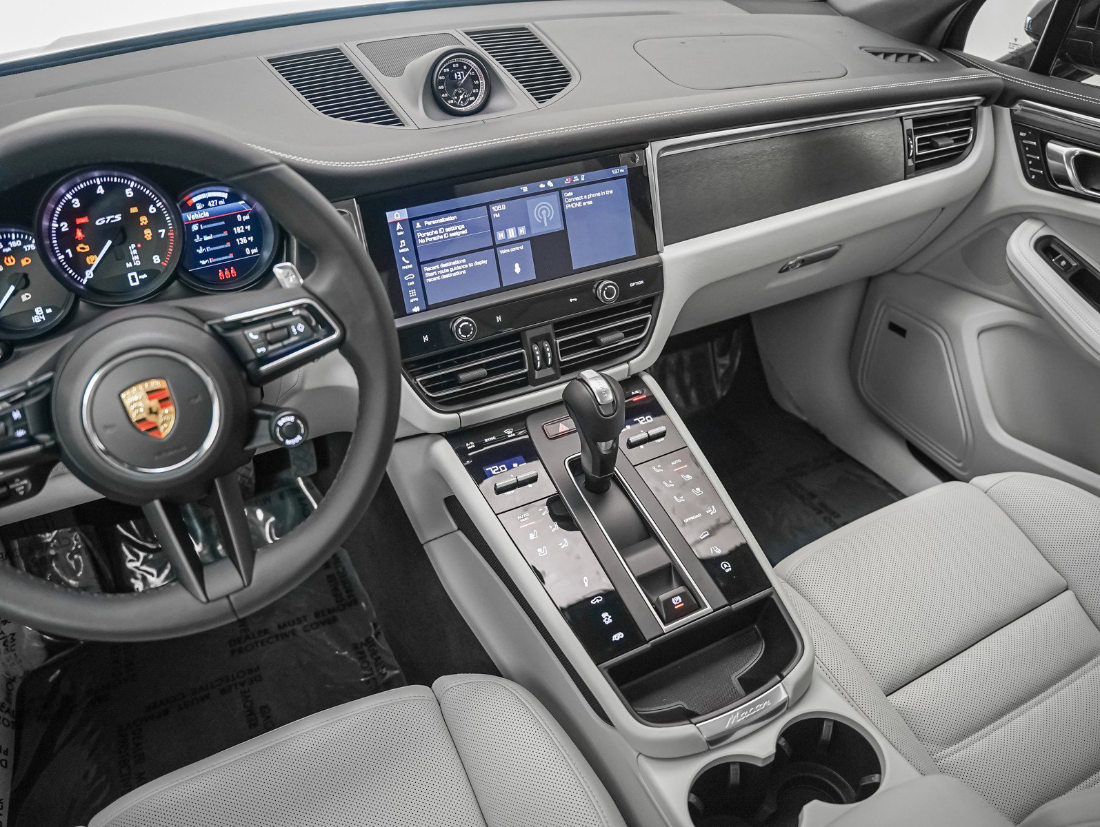 2026 Porsche Macan GTS - Photo 19