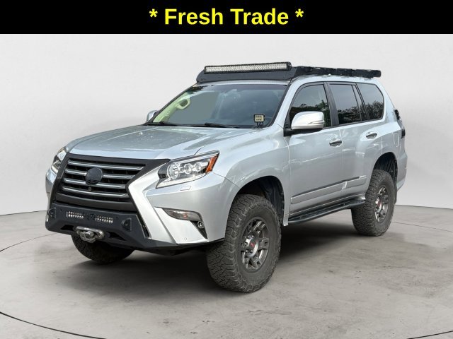 Used 2019 Silver Lexus 460 Luxury image 1