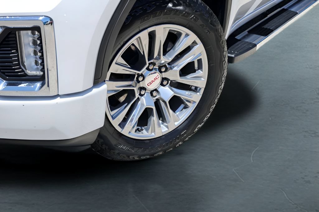Used 2021 WHITE FROST TRICOAT GMC Denali image 4