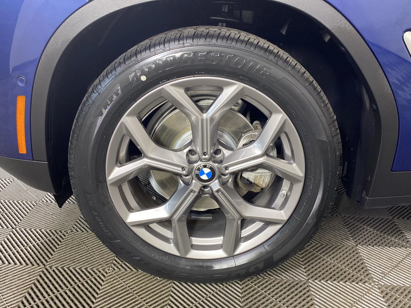 Used 2024 Phytonic Blue Metallic BMW xDrive30i image 14