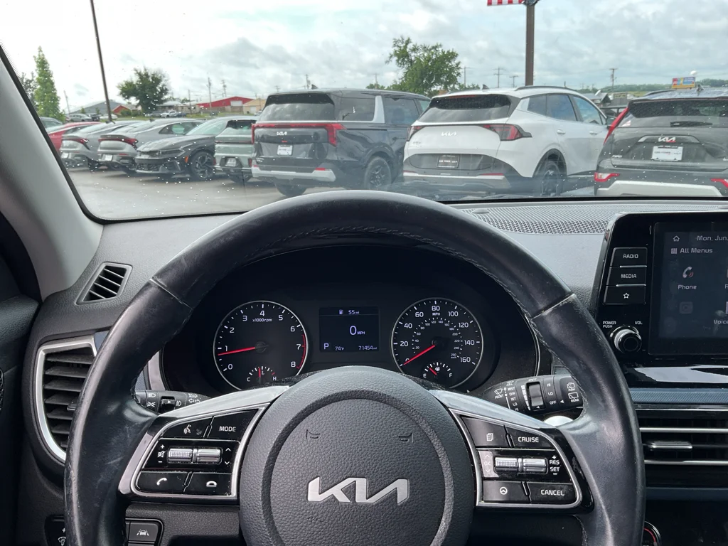 Used 2023 Clear White/Black Roof Kia S image 17