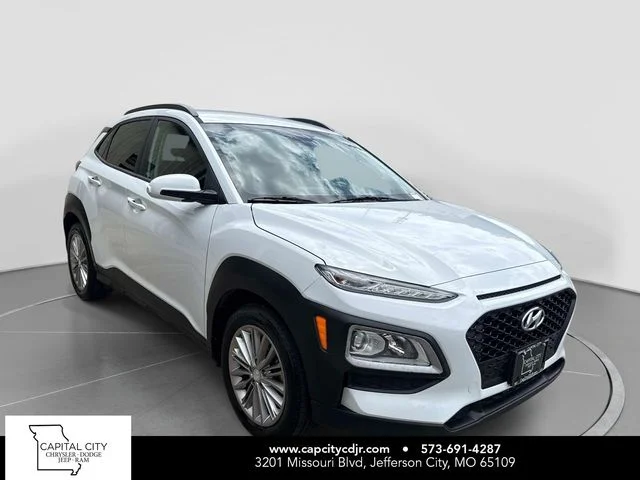 Used 2019 White Hyundai SEL image 1