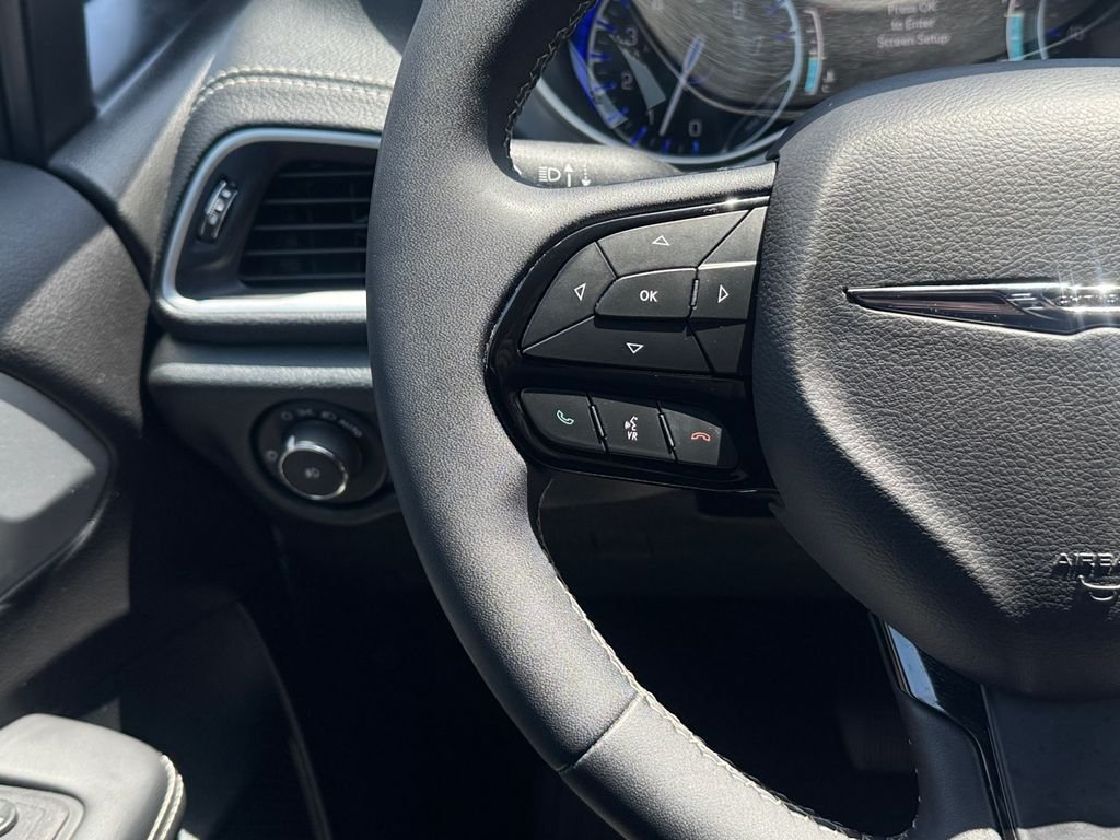 Used 2024 White Chrysler Touring image 10