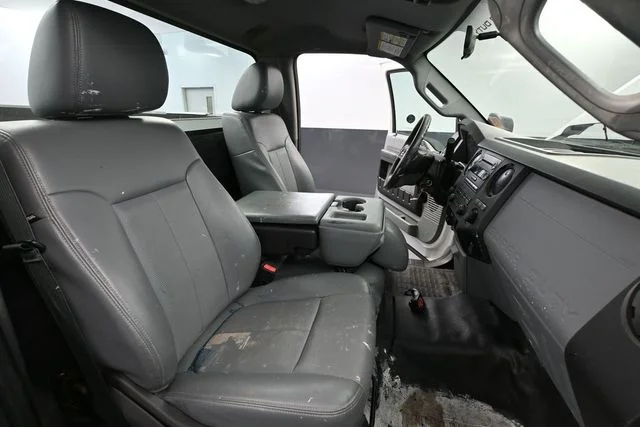 Used 2014 White Ford XL image 39