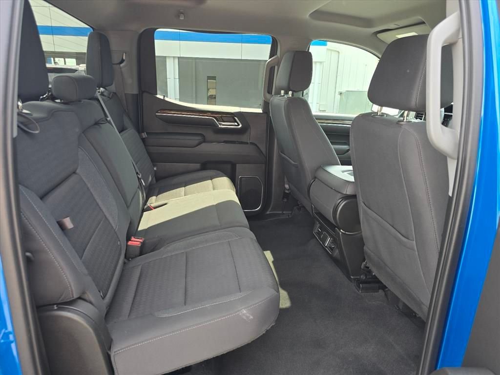 Used 2023 Blue GMC Elevation image 13