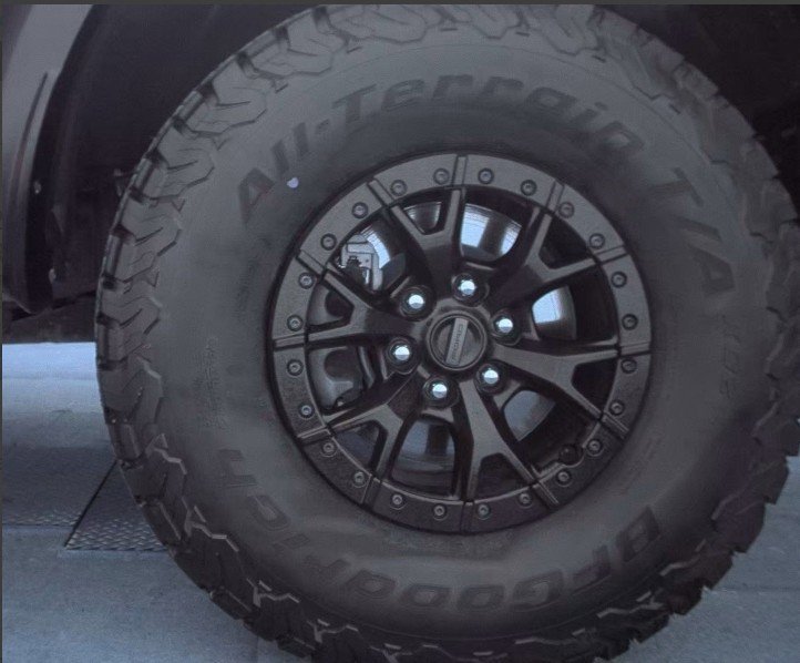 Used 2023  Ford Raptor image 5